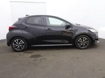 Second-hand Toyota Yaris Hybrid Design 2023 Negru Hatchback