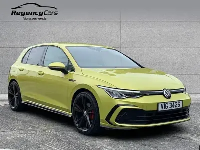 Used VW Golf VIII R-line 148 HP (108 kW) 2021 Yellow Hatchback