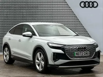 Used Audi Q4 e-tron S-Line 150 kW (204 HP) 2022 White SUV