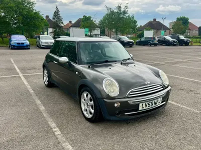 Używany Mini Cooper Hatch 2006 Szary Hatchback