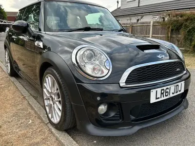 Used Mini Cooper S Hatch 184 HP (135 kW) 2011 Black Hatchback