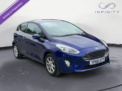 Used Ford Fiesta Zetec 100 HP (73 kW) 2018 Blue Hatchback