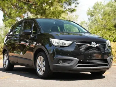 Used Vauxhall Crossland X 99 HP (72 kW) 2018 Black SUV