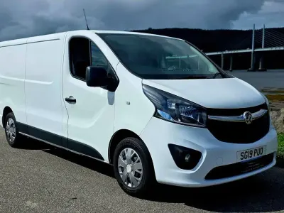 Used Vauxhall Vivaro Sportive 120 HP (88 kW) 2019 White MPV