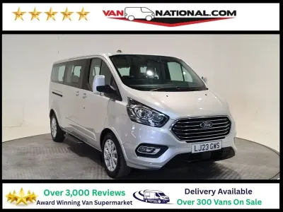 Begagnad Ford Tourneo Custom Titanium 130 HK (95 kW) 2023 Silver Van