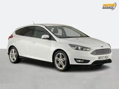 Used Ford Focus Zetec 125 HP (91 kW) 2017 White Hatchback