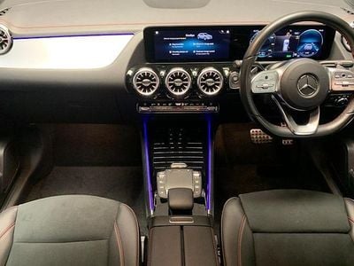 Mercedes EQA250