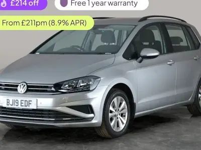 Used VW Golf VII SE 131 HP (96 kW) 2019 Hatchback