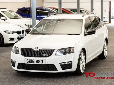 Used Skoda Octavia vRS 184 HP (135 kW) 2016 White Estate