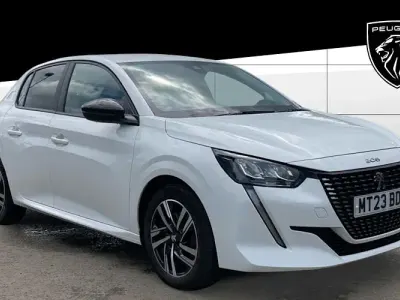 Used Peugeot 208 Active+ 102 HP (75 kW) 2023 White Hatchback