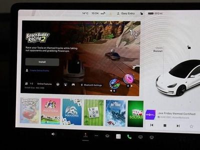 Used Tesla Model 3 Standard Range 239 kW (325 HP) 2020 White Sedan