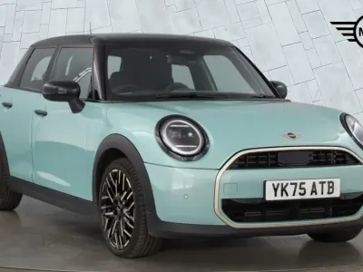 Used Mini Cooper Exclusive 113 kW (154 HP) 2026 Green Hatchback