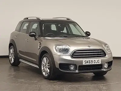 Used Mini Cooper Countryman Exclusive 134 HP (98 kW) 2019 Silver SUV