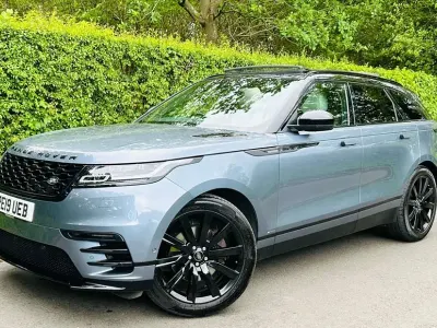 Begagnad Land Rover Range Rover Velar SE Dynamic 2019 Blå SUV