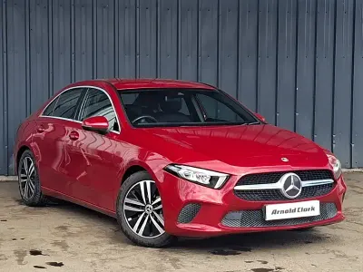 Usado Mercedes A200 163 HP (119 kW) 2021 Vermelho Sedan