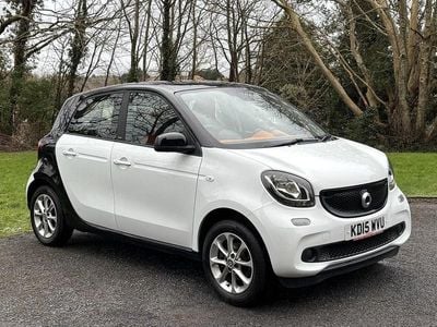 White Used 2015 Smart ForFour Passion Hatchback | £4,995 (Fair price)