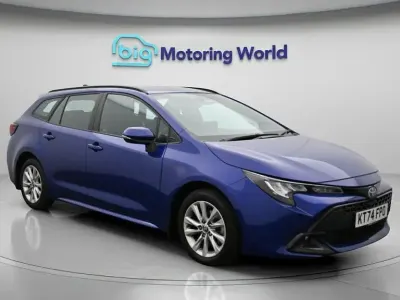 Used Toyota Corolla 140 HP (102 kW) 2025 Blue Estate