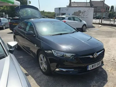 Used Vauxhall Insignia SRi 165 HP (121 kW) 2019 Black Hatchback