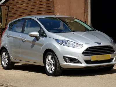 Used Ford Fiesta Zetec 82 HP (60 kW) 2016 Silver Hatchback