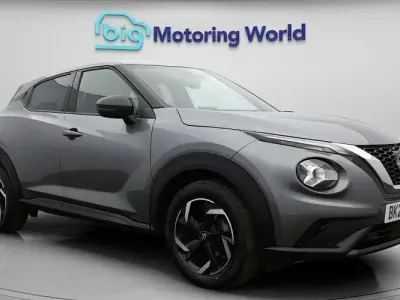 Used Nissan Juke N-Connecta 114 HP (83 kW) 2023 Grey SUV
