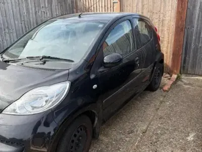 Used Peugeot 107 68 HP (50 kW) 2008 Black Hatchback