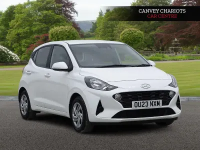 Used Hyundai i10 SE 67 HP (49 kW) 2023 White Hatchback