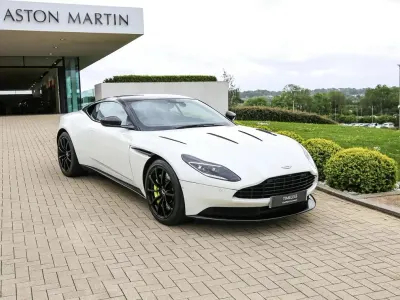 Used Aston Martin DB11 630 HP (463 kW) 2019 White Coupe