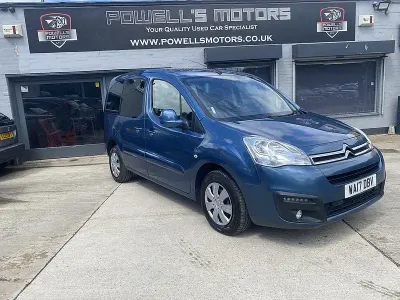 Used Citroën Berlingo Feel 100 HP (73 kW) 2017 Blue MPV