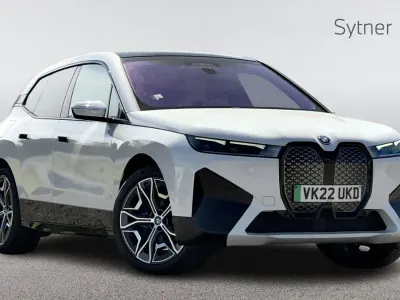 Begagnad BMW iX M Sport 236 kW (322 HK) 2022 Vit SUV