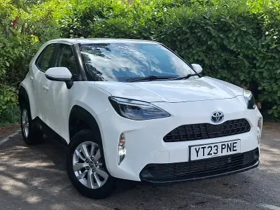 Used Toyota Yaris Hybrid 116 HP (85 kW) 2023 White Estate