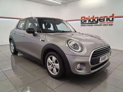 Used Mini Cooper Hatch 136 HP (100 kW) 2018 Silver Hatchback