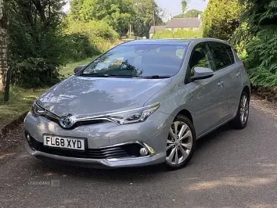 Used Toyota Auris Hybrid
