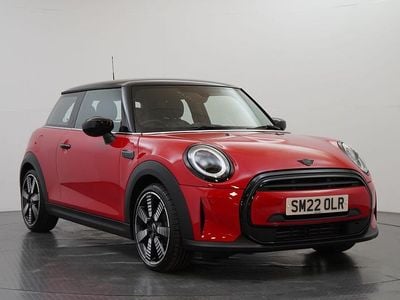 Używany Mini Cooper Exclusive 134 KM (98 kW) 2022 Czerwony Hatchback