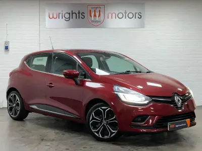 Used Renault Clio Dynamique 2016 Red Hatchback