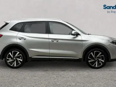 Used MG ZS Trophy 2024 Metallic  cosmic silver SUV