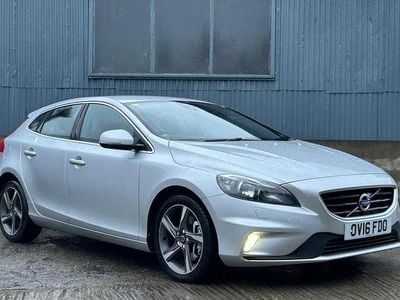 Used Volvo V40 R-Design 122 HP (89 kW) 2016 Silver Hatchback