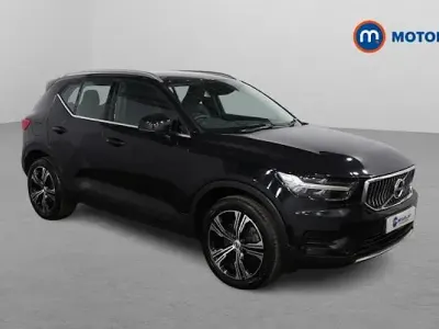 Begagnad Volvo XC40 Inscription 211 HK (155 kW) 2021 Svart SUV