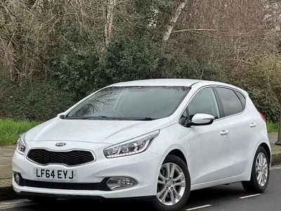 Used Kia Ceed 2014 White Hatchback