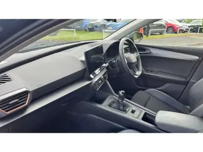 Usado Cupra Leon 150 CV (110 kW) 2024 Negro Utilitario