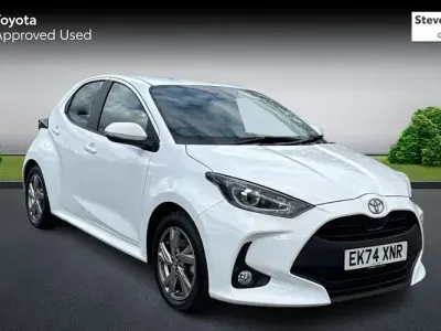 Used Toyota Yaris 116 HP (85 kW) 2024 White Hatchback