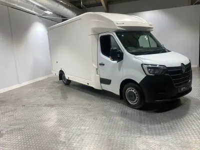 Used Renault Master Business 56 kW (77 HP) 2024 White Cabriolet