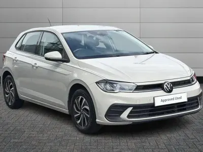 Used VW Polo Life 95 HP (69 kW) 2023 Ascot grey Hatchback