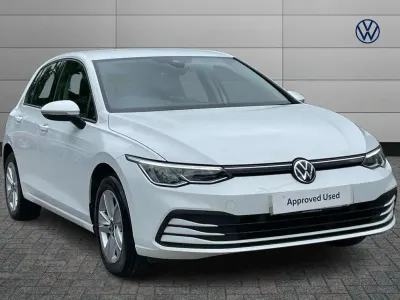 Used VW Golf VIII Life 110 HP (80 kW) 2022 White Hatchback
