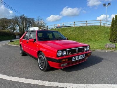 Used Lancia Delta 133 HP (97 kW) 1990 Red Hatchback