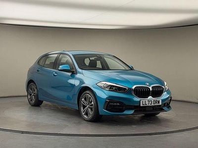 Used BMW 118 Sport Line 136 HP (100 kW) 2023 Snappperrocksblue metallic Hatchback