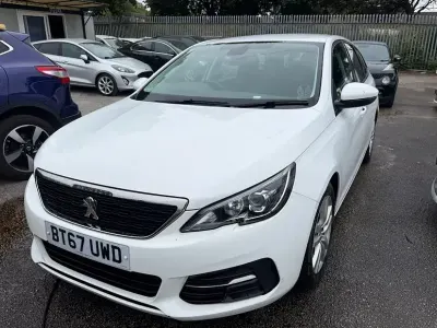 Used Peugeot 308 SW Active 120 HP (88 kW) 2018 Estate