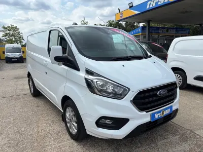 Used Ford Transit Custom Limited 130 HP (95 kW) 2023 White Van
