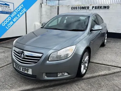 Used Vauxhall Insignia SRi 160 HP (117 kW) 2011 Silver Hatchback