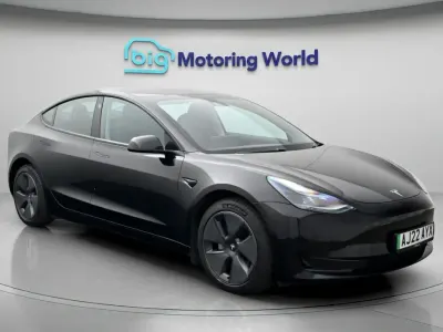 Usado Tesla Model 3 RWD 222 kW (302 HP) 2022 Preto Sedan