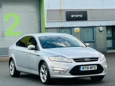Used Ford Mondeo Titanium 140 HP (102 kW) 2012 Silver Hatchback